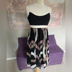 Mexx scoop neck fall colour dress size M with‎ mesh overlay skirt with stretch